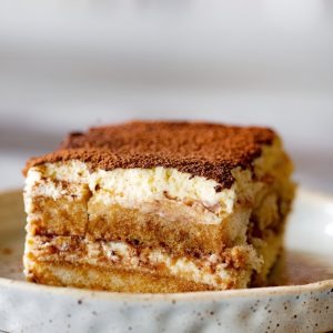 Tiramisu cake